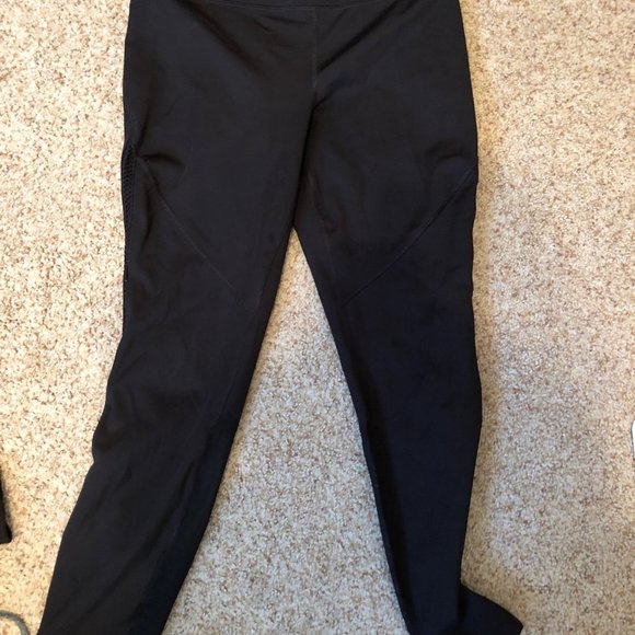 Black athletic wear Leggings - Picture 2 of 3